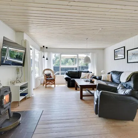 Aurel - 750m From The Sea In Western Jutland By Interhome Blåvand