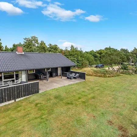 Aurel - 750m From The Sea By Interhome Blåvand