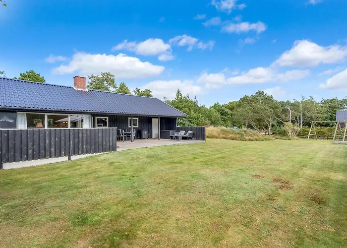 Vakantiehuis Aurel - 750m From The Sea By Interhome