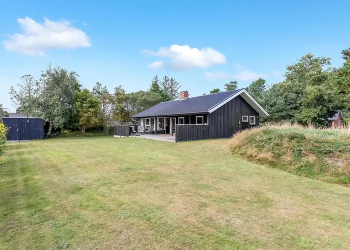 Aurel - 750m From The Sea By Interhome Vakantiehuis