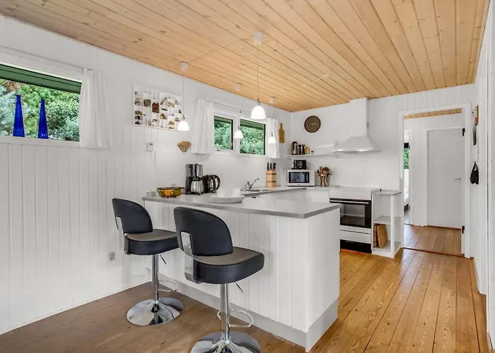 Aurel - 750m From The Sea By Interhome 度假居