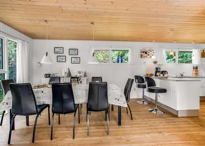 Vakantiehuis Aurel - 750m From The Sea By Interhome Blåvand