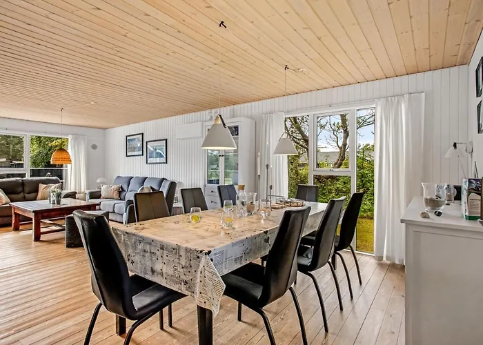 Aurel - 750m From The Sea By Interhome Blåvand