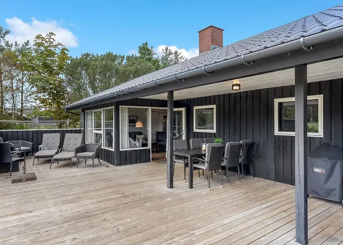 Aurel - 750m From The Sea By Interhome Vakantiehuis *